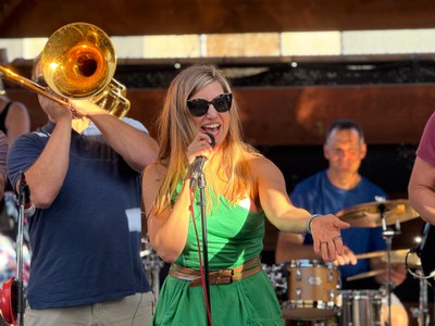 Sinister Dexter performance photo 0